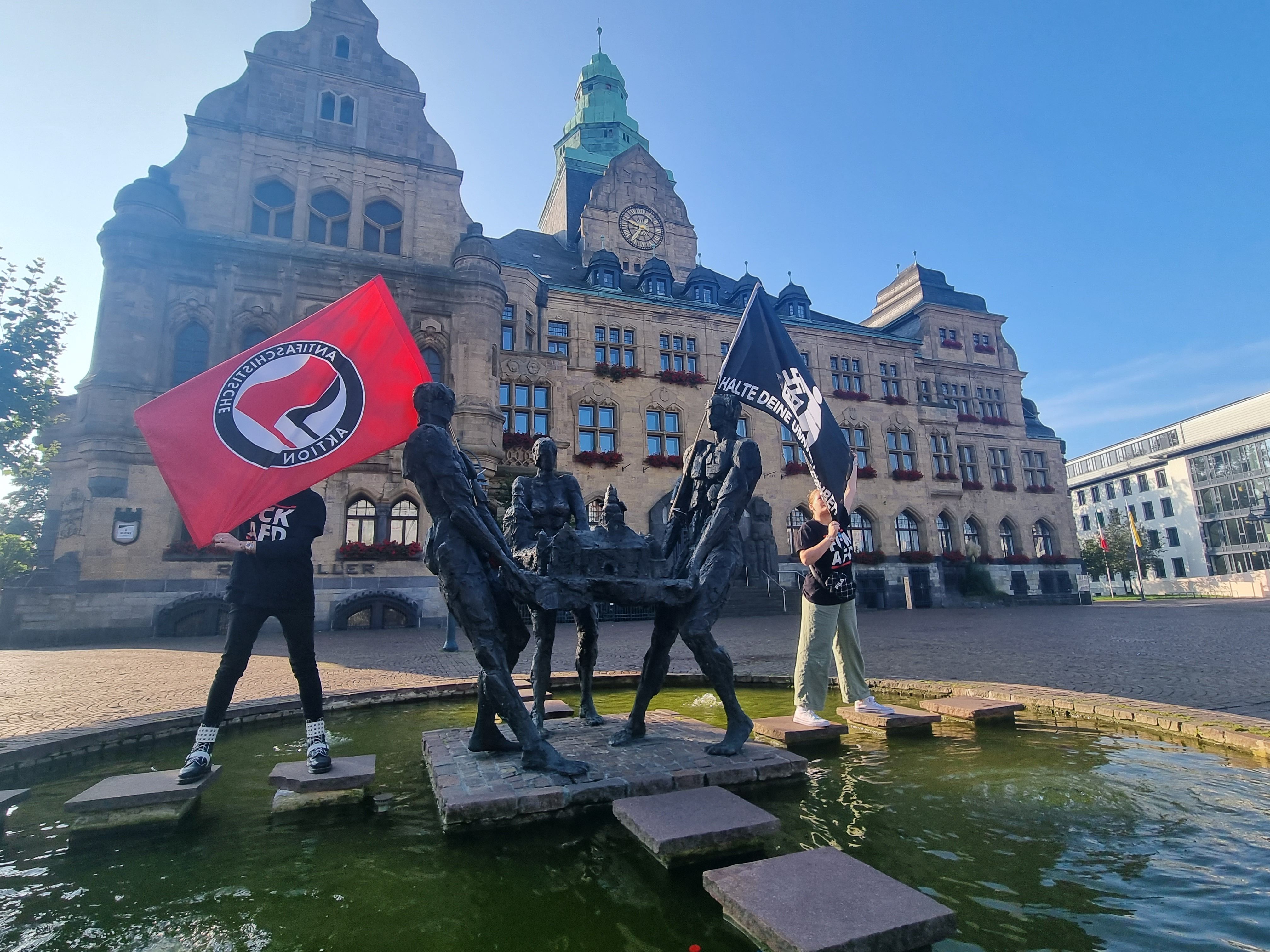 Protest am AfD-Desinformationsstand in RE