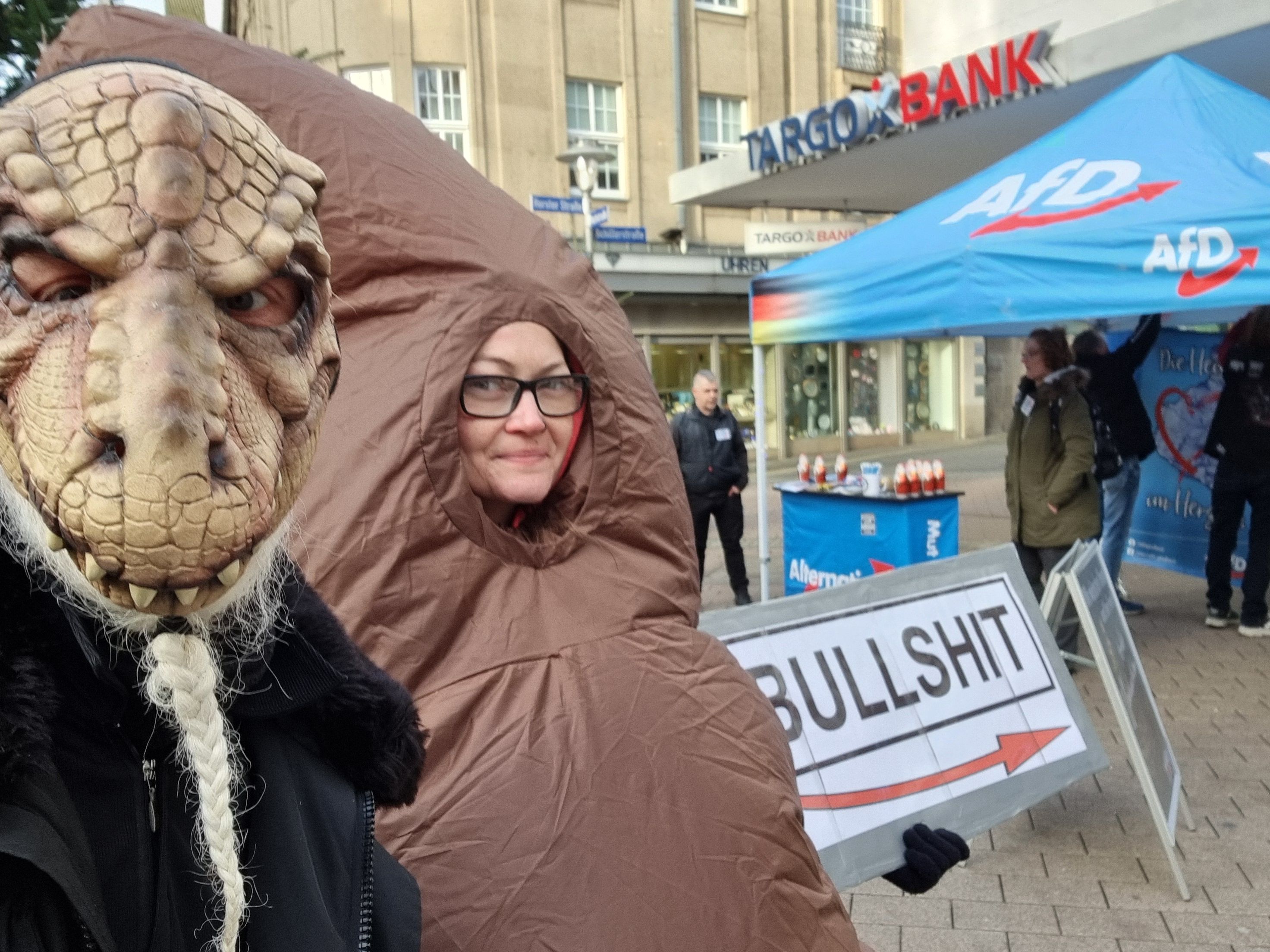 Protest am AfD-Desinformationsstand in Gladbeck