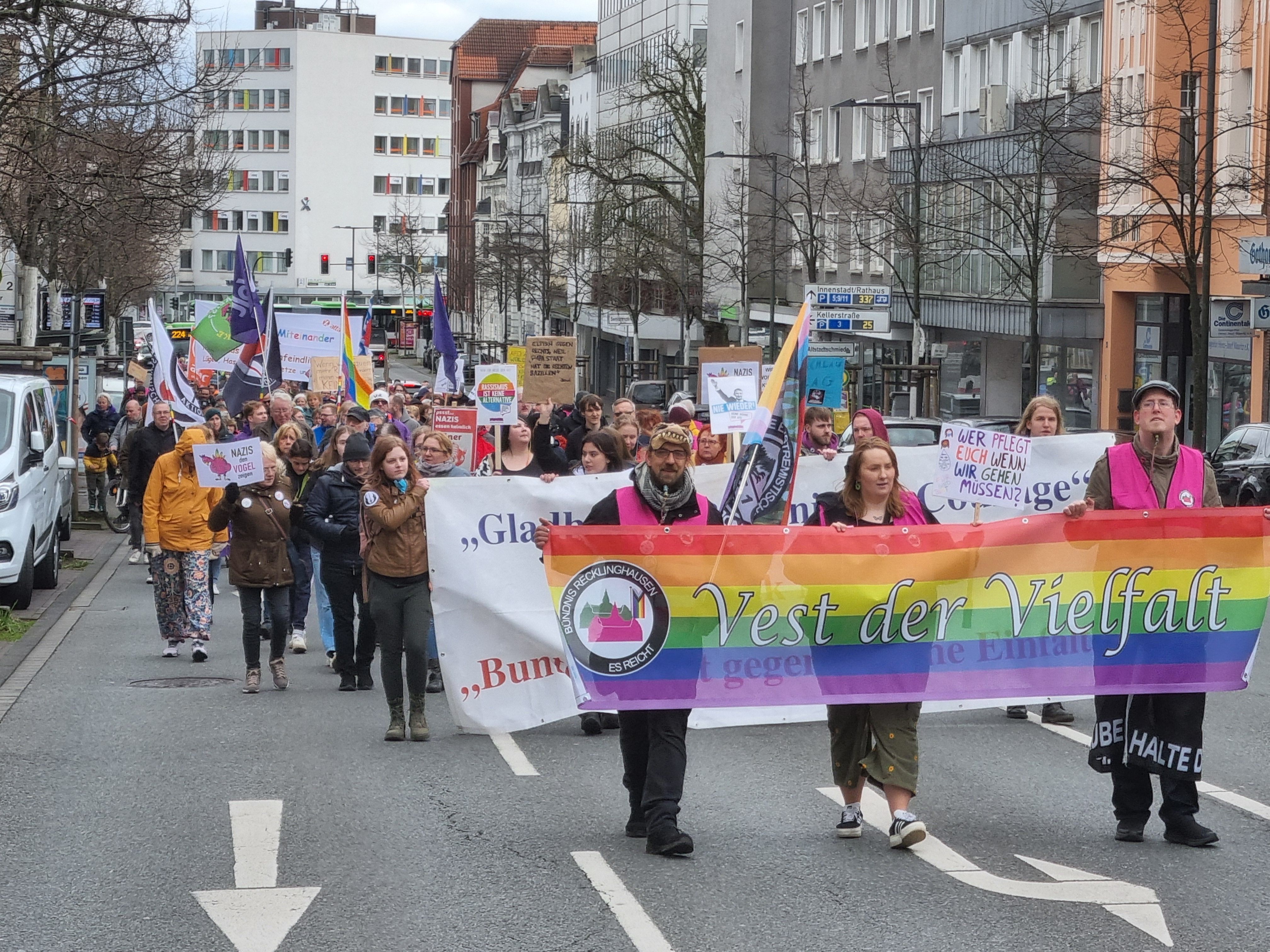 Das erste Fest für die Demokratie in RE