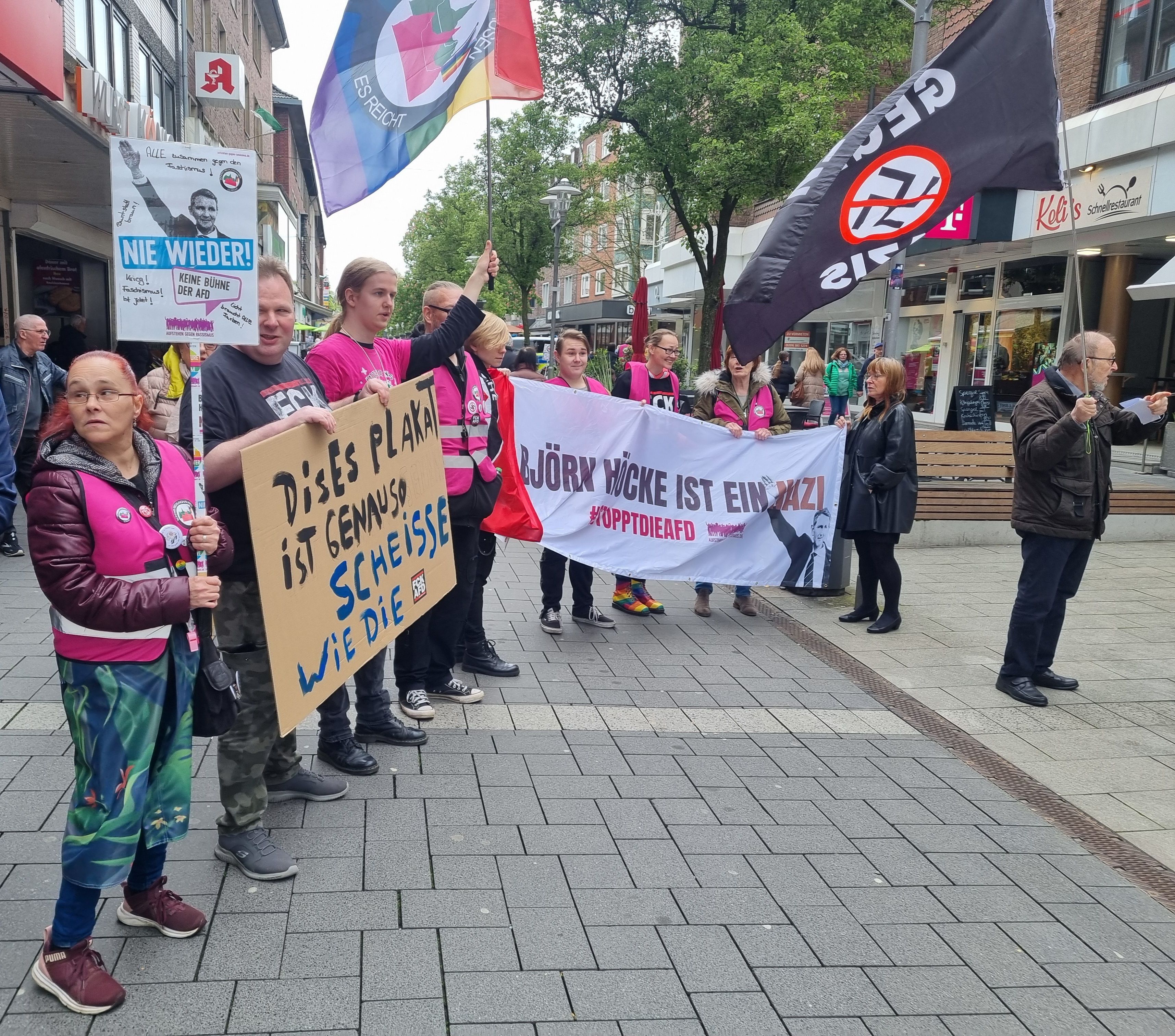 Protest am AfD-Desinformationsstand in Gladbeck