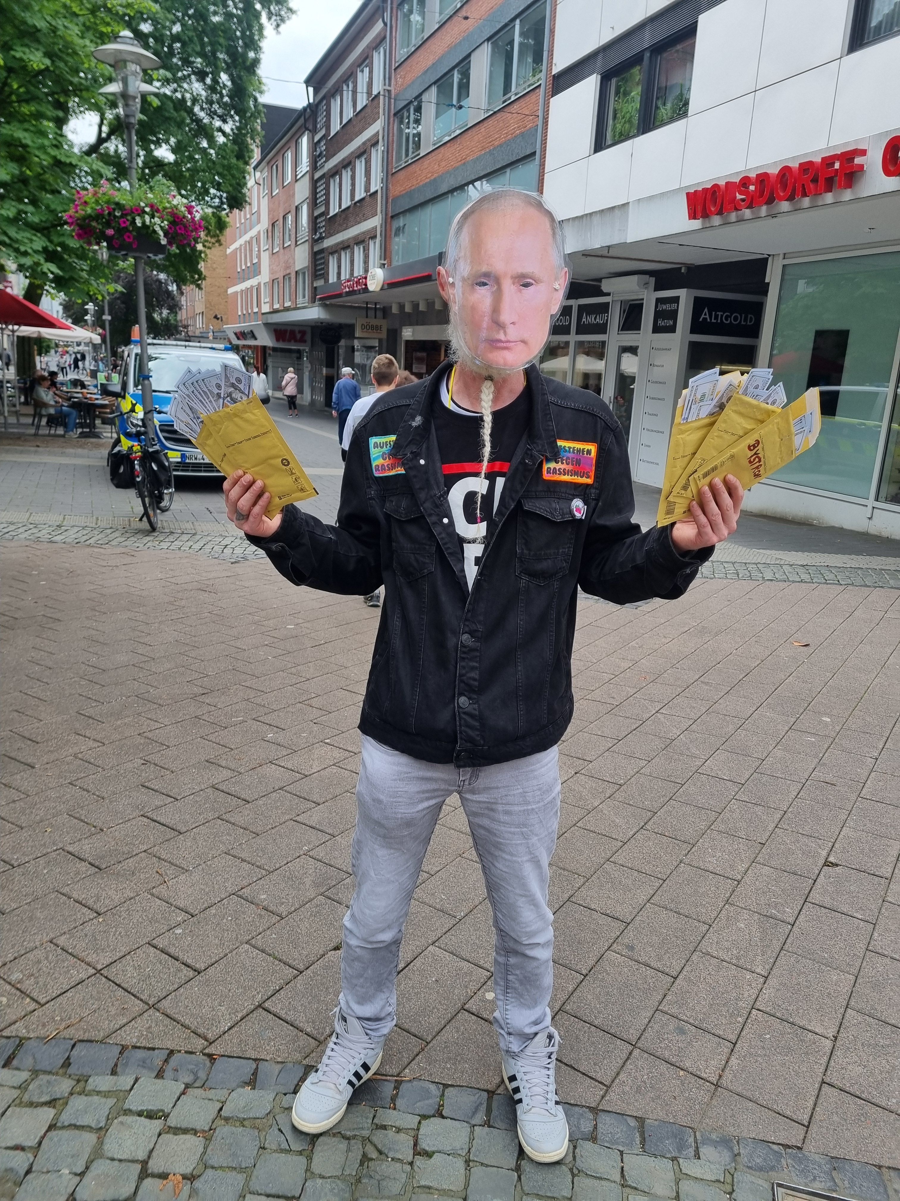 Protest gegen Stephan Brandner (AfD), MdB