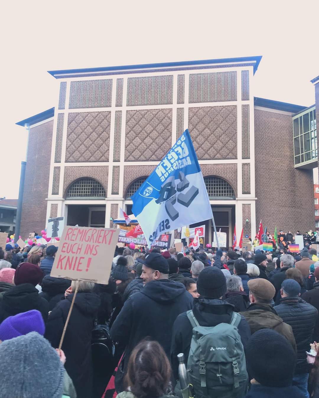 Protest gegen den Bürgerdialog der AfD in GE